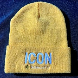 Roscato wine beanie